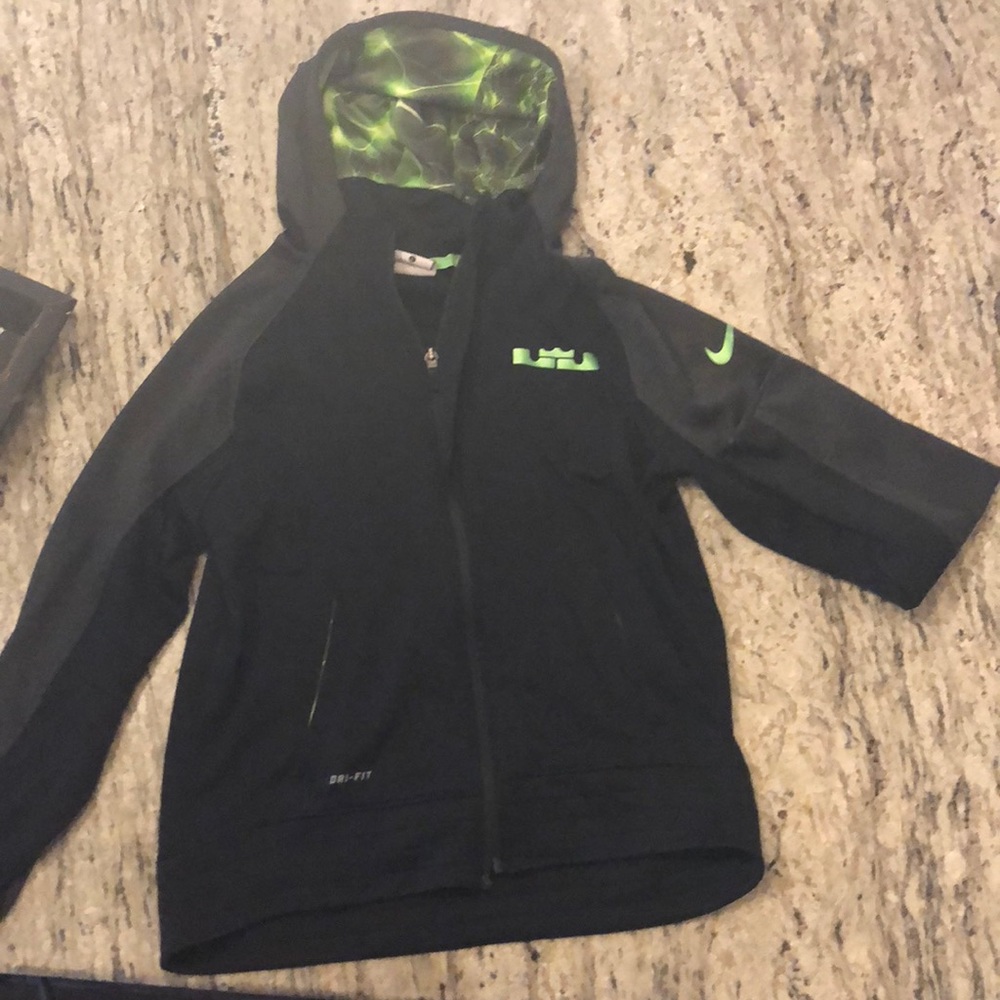 Dri-fit Lebron Nike ZIP hoodie